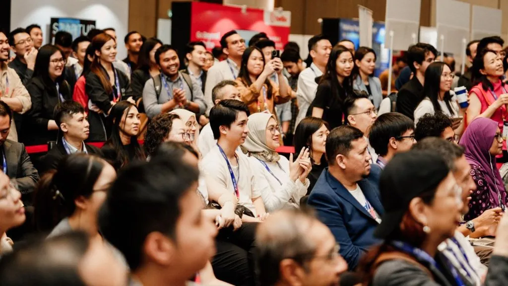 The Crowd when Francis Lui Give Speech